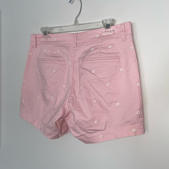 Old Navy Light Pink Daisy Embroidered Mid Rise Everyday Short Size 6 - Picture 5 of 12